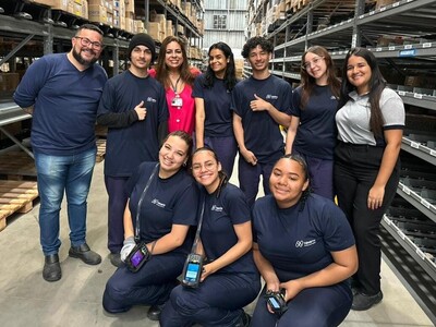  Nesta manhã, nossa gestora Neide Oliveira realizou uma visita à empresa Navarromed, nossa parceira no Programa Jovem Aprendiz. 🤝